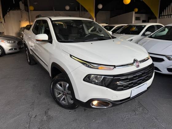 FIAT TORO 1.8 16V EVO FLEX FREEDOM OPEN EDITION AT6 FIAT TORO 1.8 16V EVO FLEX FREEDOM OPEN EDITION AT6